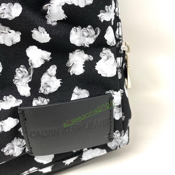 😳SALE😳 Calvin Klein SCULPTED Print Women’s BACKPACK Roses 36092304155 - Picture 10 of 10